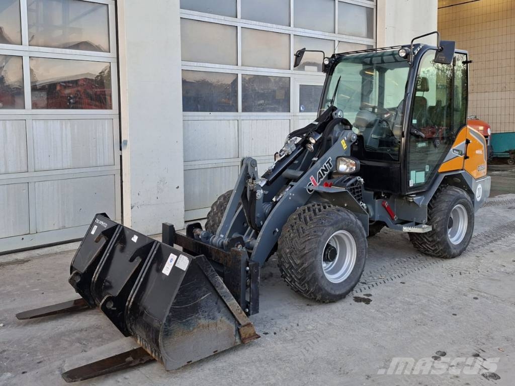 GiANT G 3500 X-tra Kompaktlader