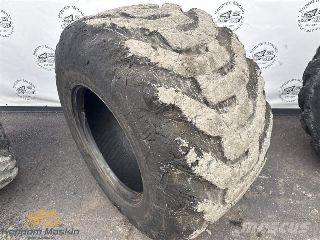 Nokian Fkf2 710/45x26,5 Used/Beg Banden, wielen en velgen