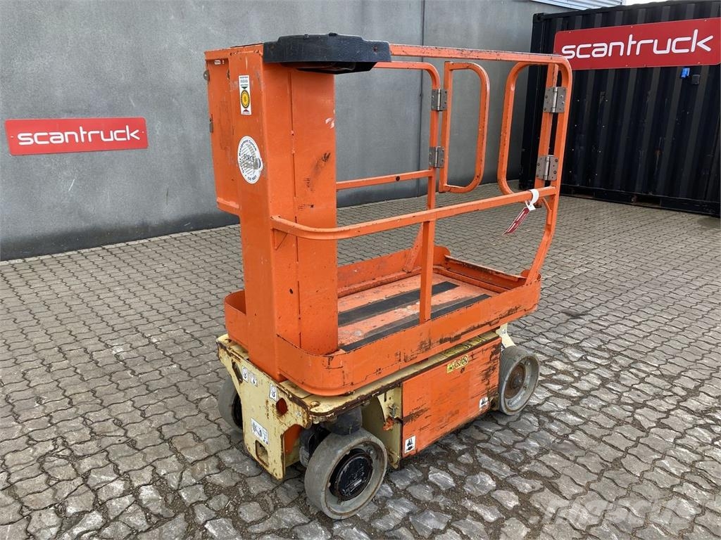 JLG 1230ES Henkilönostimet ja nostolaitteet