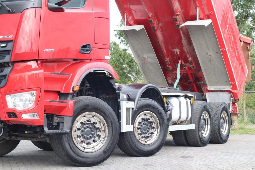 Mercedes-Benz AROCS 4153 | 8X4 | LOW KM!! | RETARDER | FULL STEE شاحنات قلابة