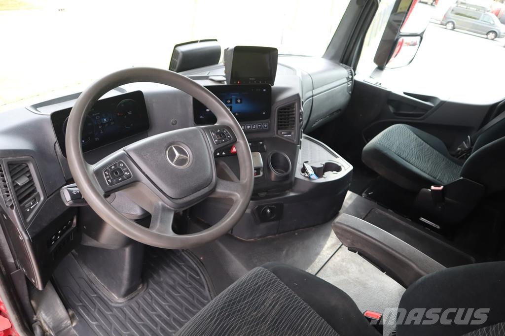 Mercedes-Benz AROCS 4153 | 8X4 | LOW KM!! | RETARDER | FULL STEE شاحنات قلابة