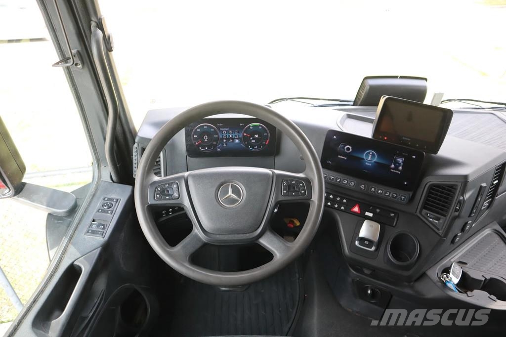 Mercedes-Benz AROCS 4153 | 8X4 | LOW KM!! | RETARDER | FULL STEE شاحنات قلابة