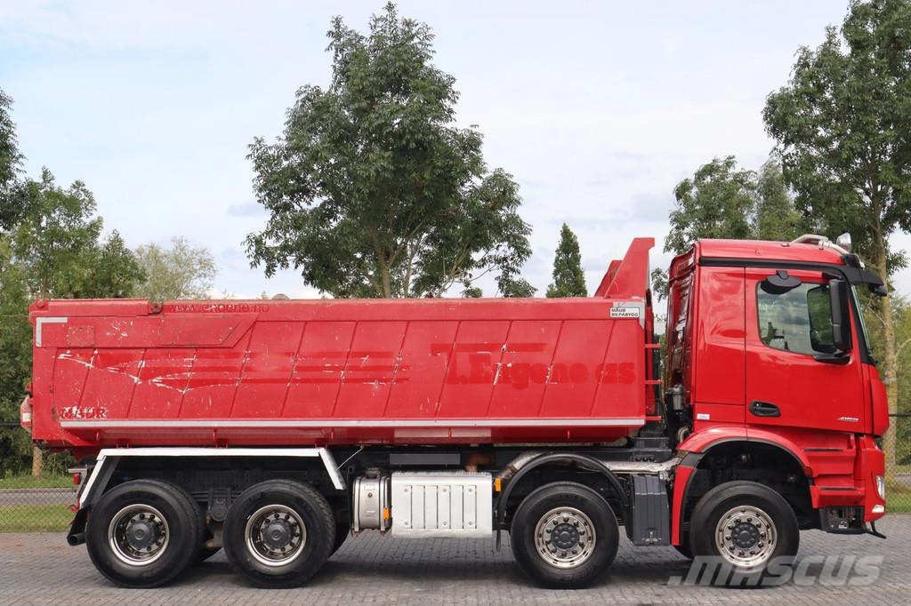 Mercedes-Benz AROCS 4153 | 8X4 | LOW KM!! | RETARDER | FULL STEE شاحنات قلابة