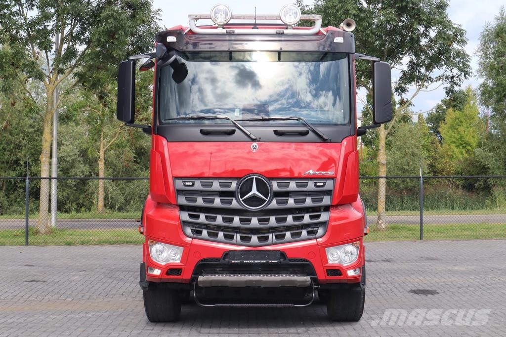 Mercedes-Benz AROCS 4153 | 8X4 | LOW KM!! | RETARDER | FULL STEE شاحنات قلابة