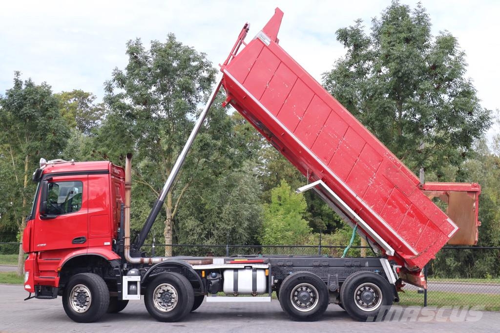 Mercedes-Benz AROCS 4153 | 8X4 | LOW KM!! | RETARDER | FULL STEE شاحنات قلابة