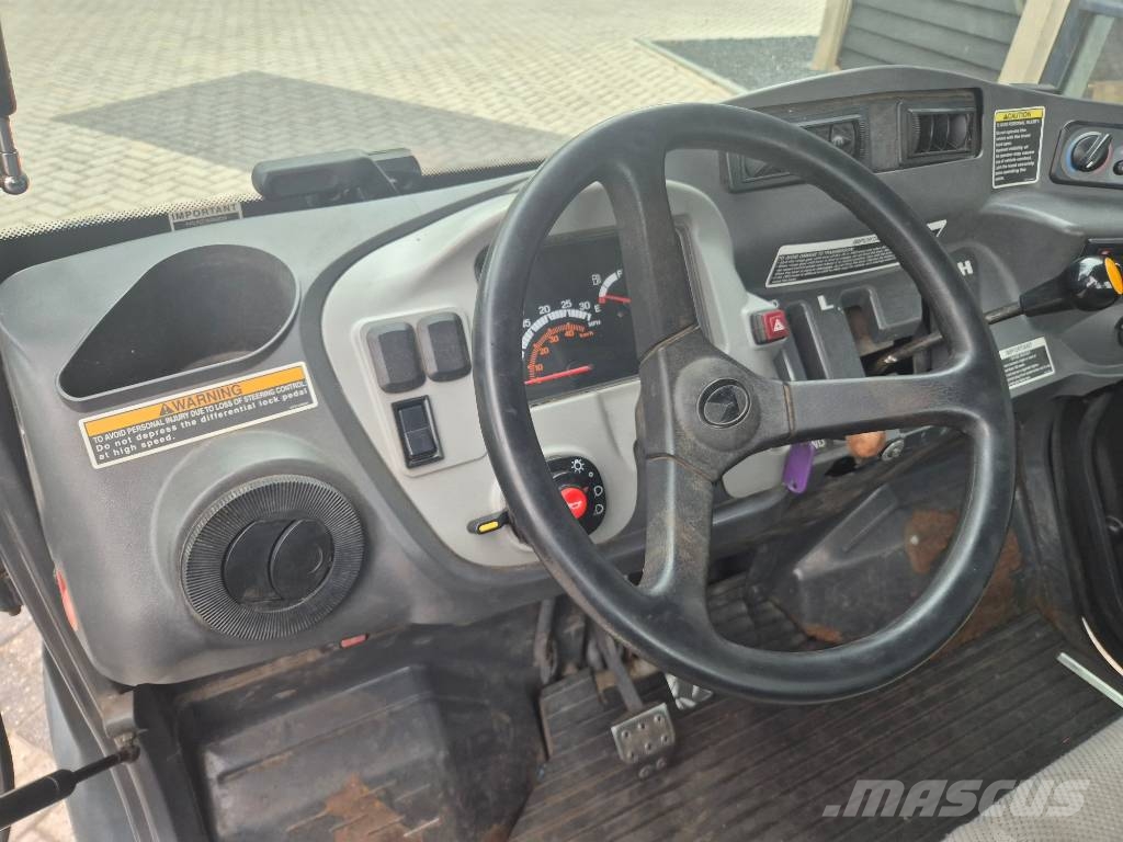 Kubota RTV 1100 ماكينات منفعة عامة