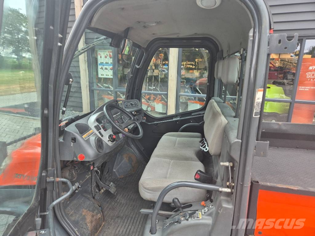 Kubota RTV 1100 ماكينات منفعة عامة