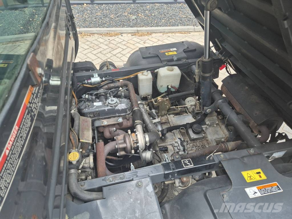 Kubota RTV 1100 ماكينات منفعة عامة