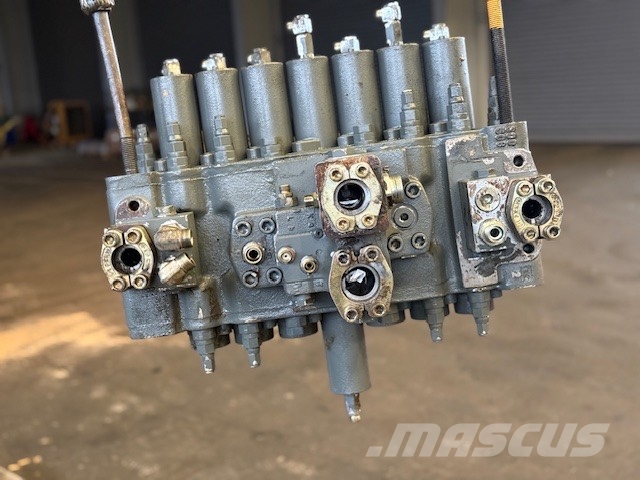 Liebherr R 944 C VALVE BLOCK Гідравліка