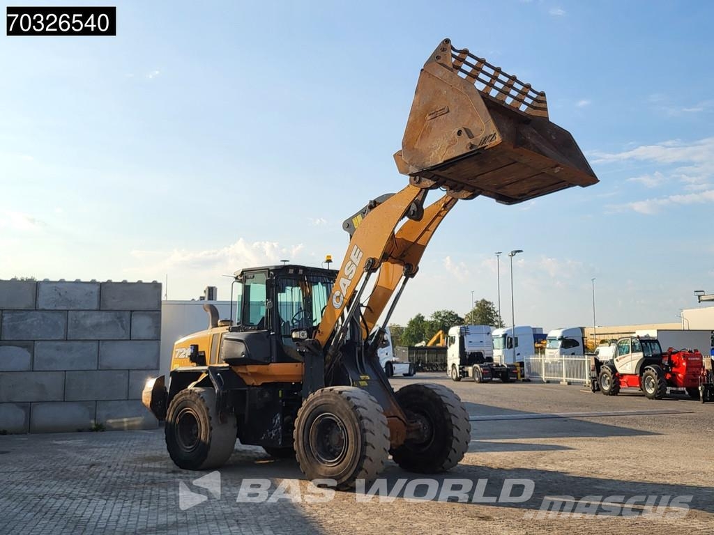 CASE 721 G لوادر بعجل