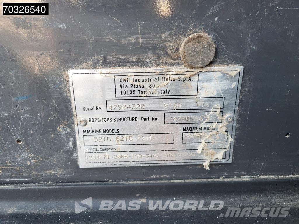CASE 721 G لوادر بعجل