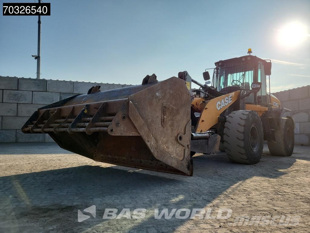 CASE 721 G لوادر بعجل