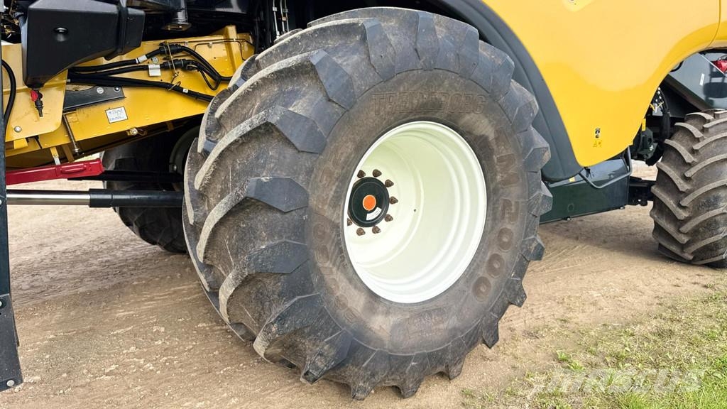 New Holland CX8.90 Varifeed 28 ft Derliaus nuėmimo kombainai