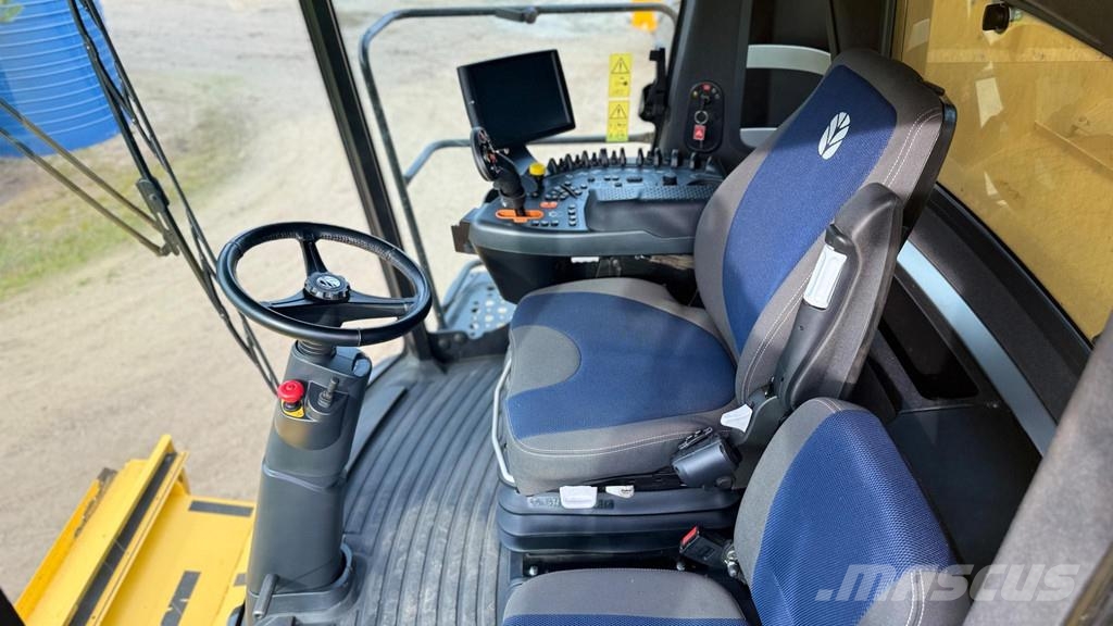 New Holland CX8.90 Varifeed 28 ft Derliaus nuėmimo kombainai