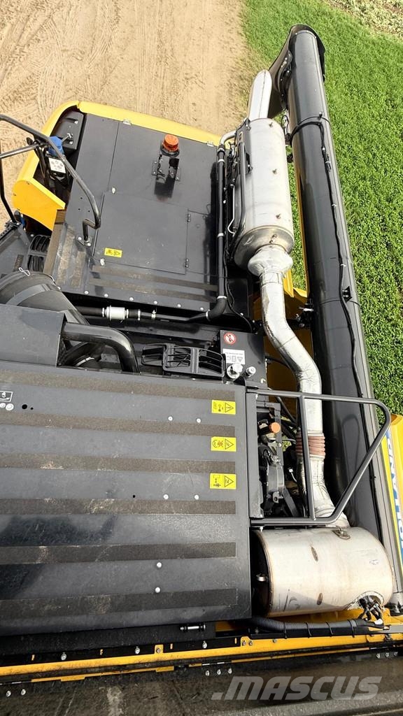 New Holland CX8.90 Varifeed 28 ft Derliaus nuėmimo kombainai