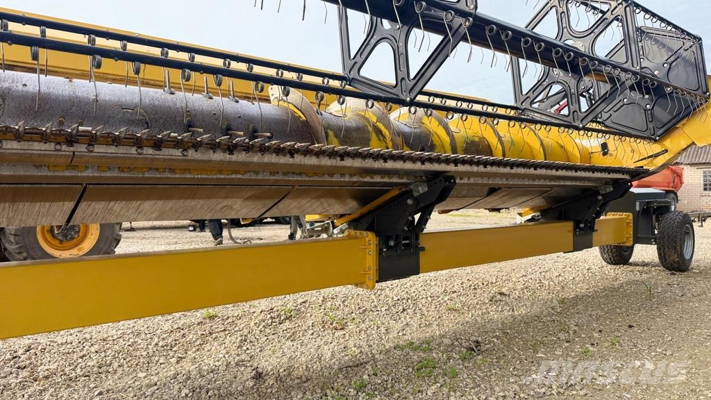 New Holland CX8.90 Varifeed 28 ft Derliaus nuėmimo kombainai
