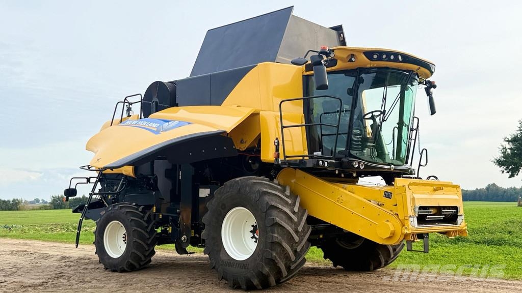 New Holland CX8.90 Varifeed 28 ft Derliaus nuėmimo kombainai