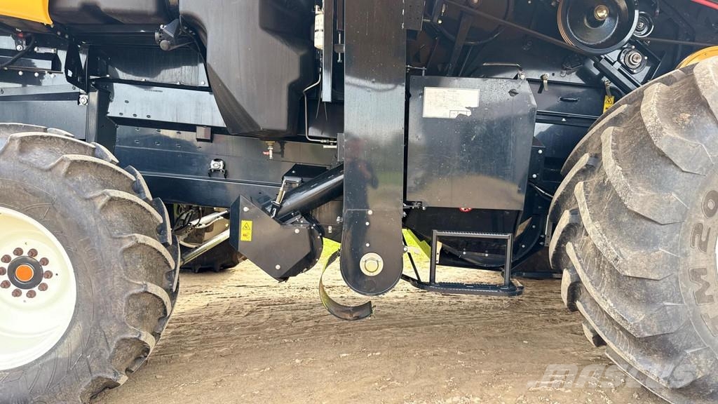 New Holland CX8.90 Varifeed 28 ft Derliaus nuėmimo kombainai