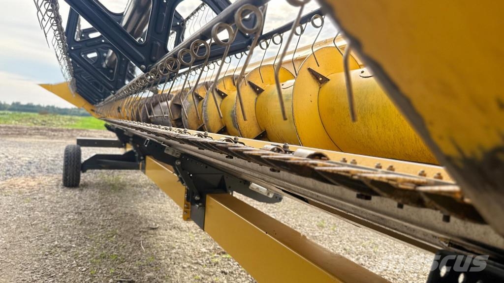 New Holland CX8.90 Varifeed 28 ft Derliaus nuėmimo kombainai