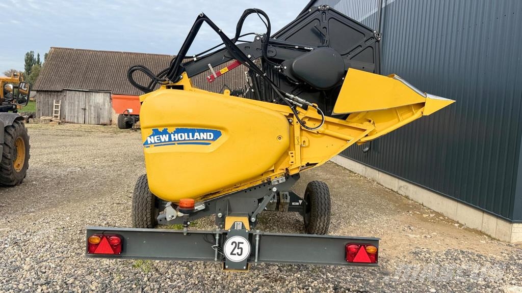 New Holland CX8.90 Varifeed 28 ft Derliaus nuėmimo kombainai