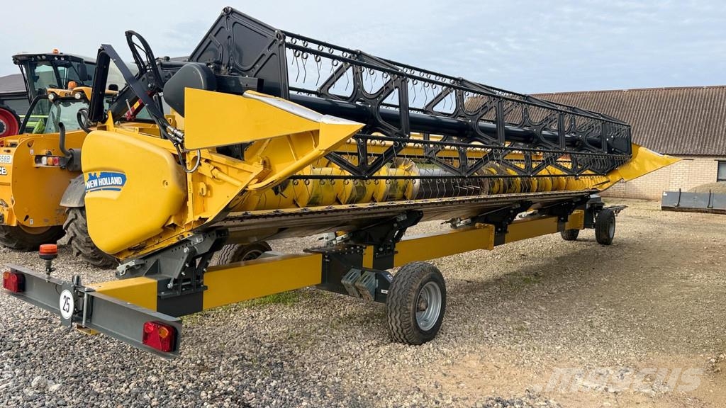 New Holland CX8.90 Varifeed 28 ft Derliaus nuėmimo kombainai