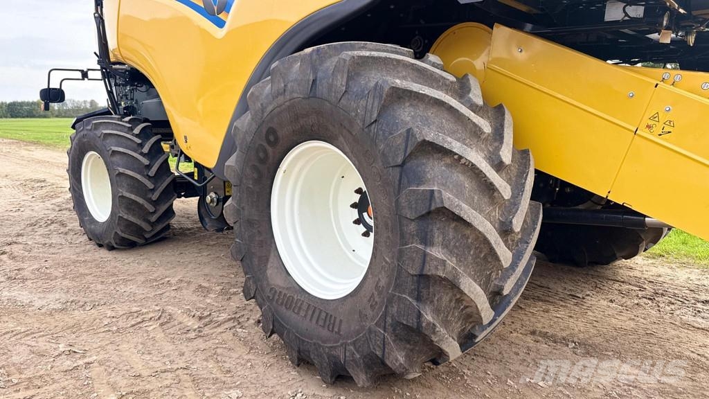 New Holland CX8.90 Varifeed 28 ft Derliaus nuėmimo kombainai