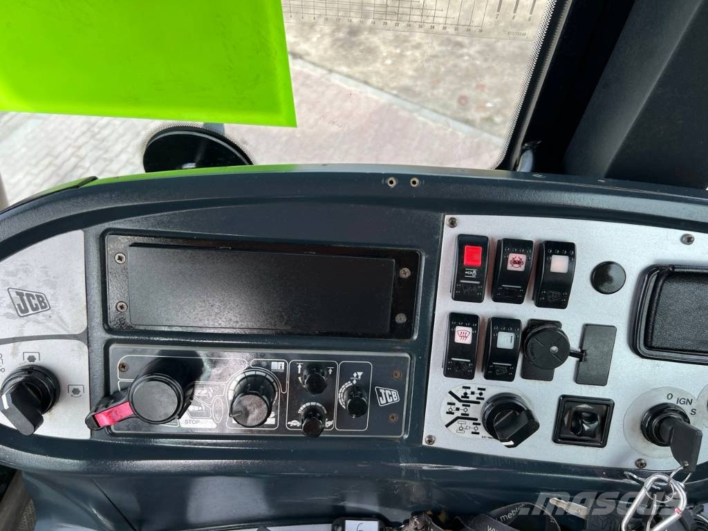 JCB Fastrac 3230 HMV Trattori