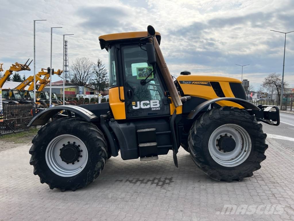 JCB Fastrac 3230 HMV Trattori
