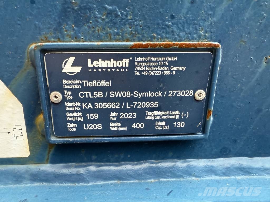 Komatsu PW 98 MR-8 Колісні екскаватори