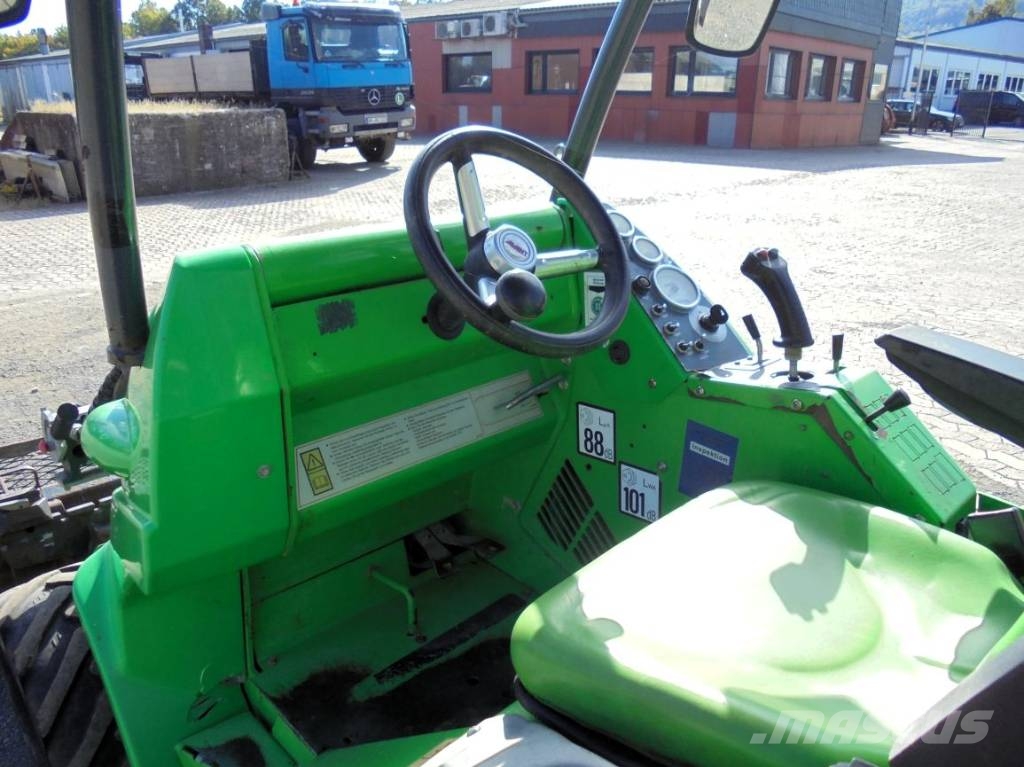 Avant 528 Tele Minilader