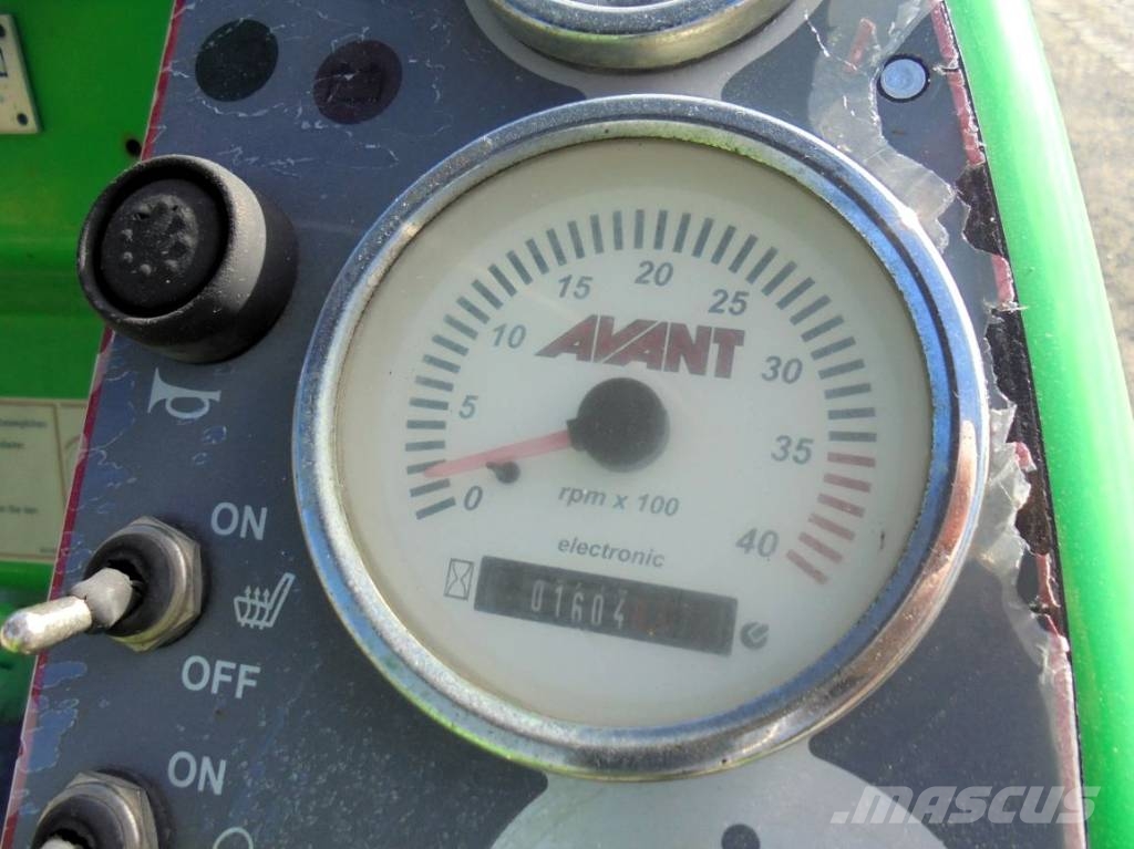 Avant 528 Tele Minilader
