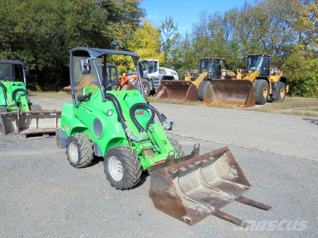 Avant 528 Tele Minilader