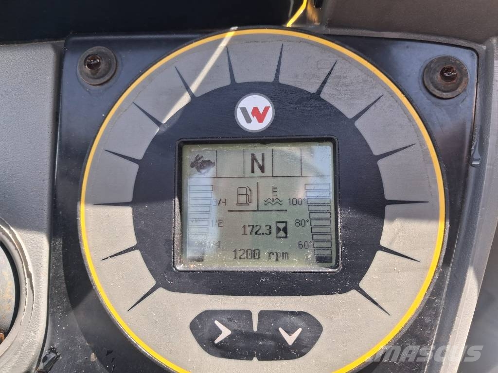 Neuson wacker dumper ساحبات مفصلية