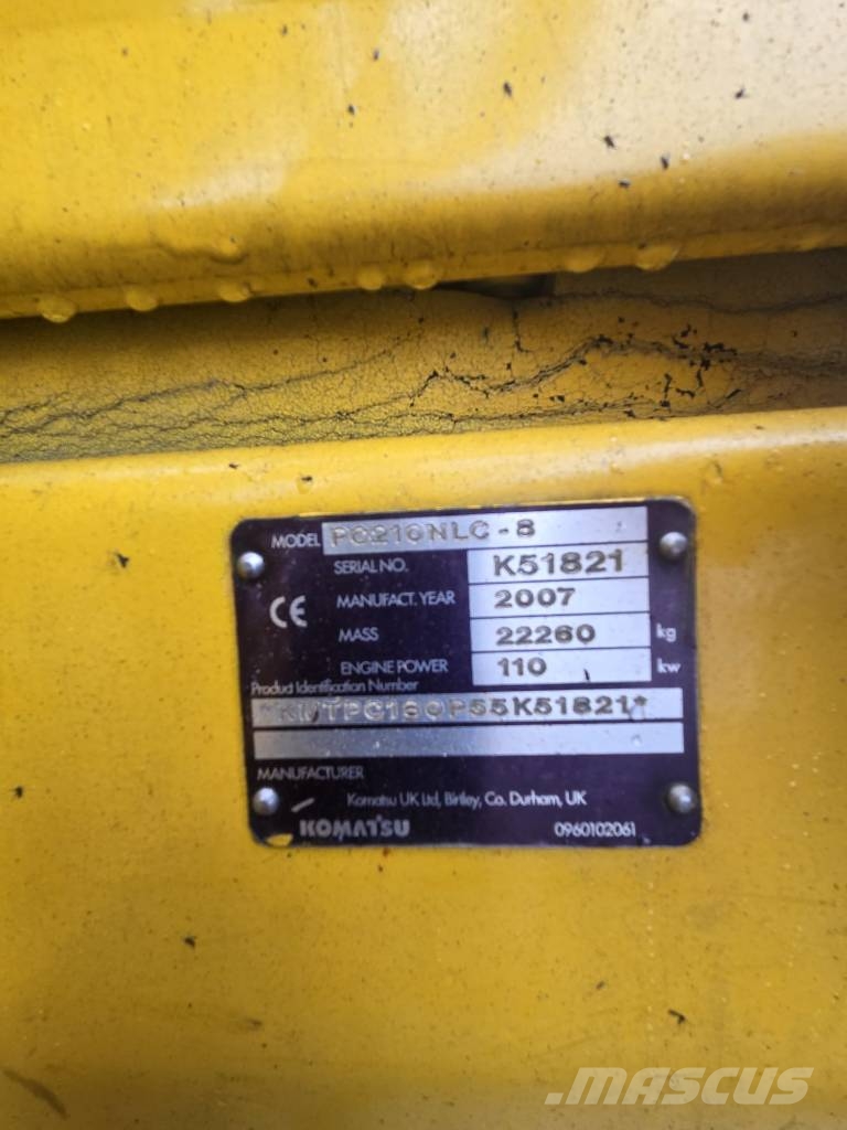 Komatsu PC 210 NLC-8 Εκσκαφείς με ερπύστριες