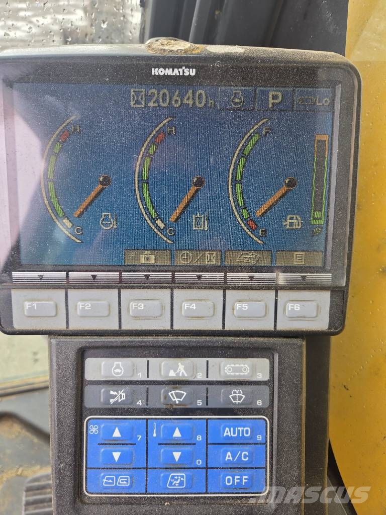 Komatsu PC 210 NLC-8 Εκσκαφείς με ερπύστριες