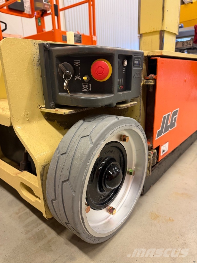 JLG 1230 ES 剪叉式升降机