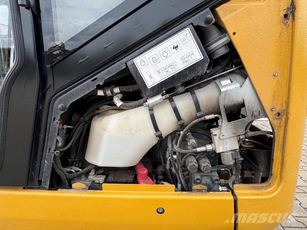 CAT 301.7 D Minigravemaskiner