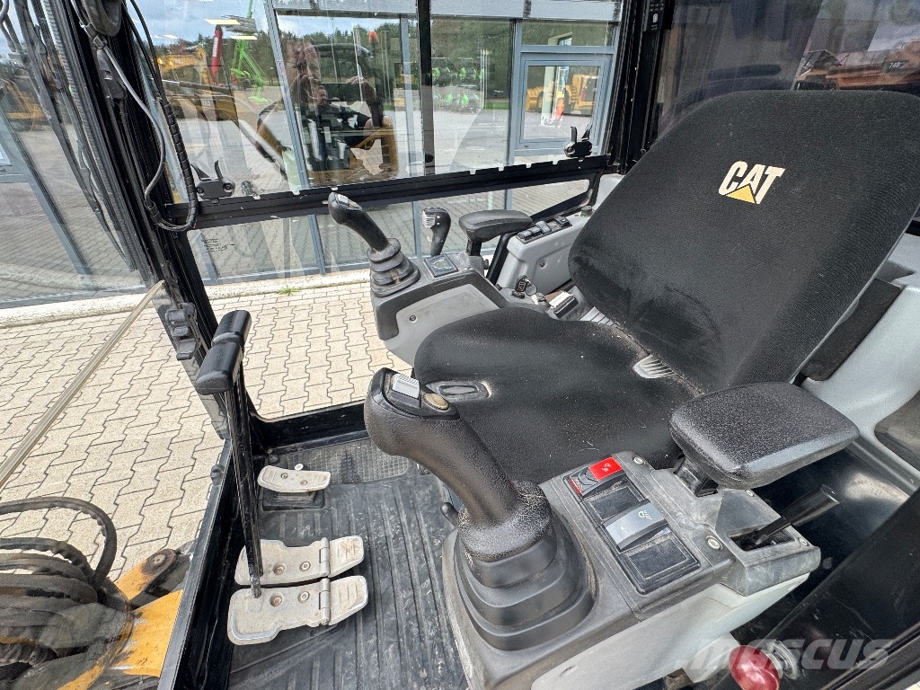 CAT 301.7 D Minigravemaskiner