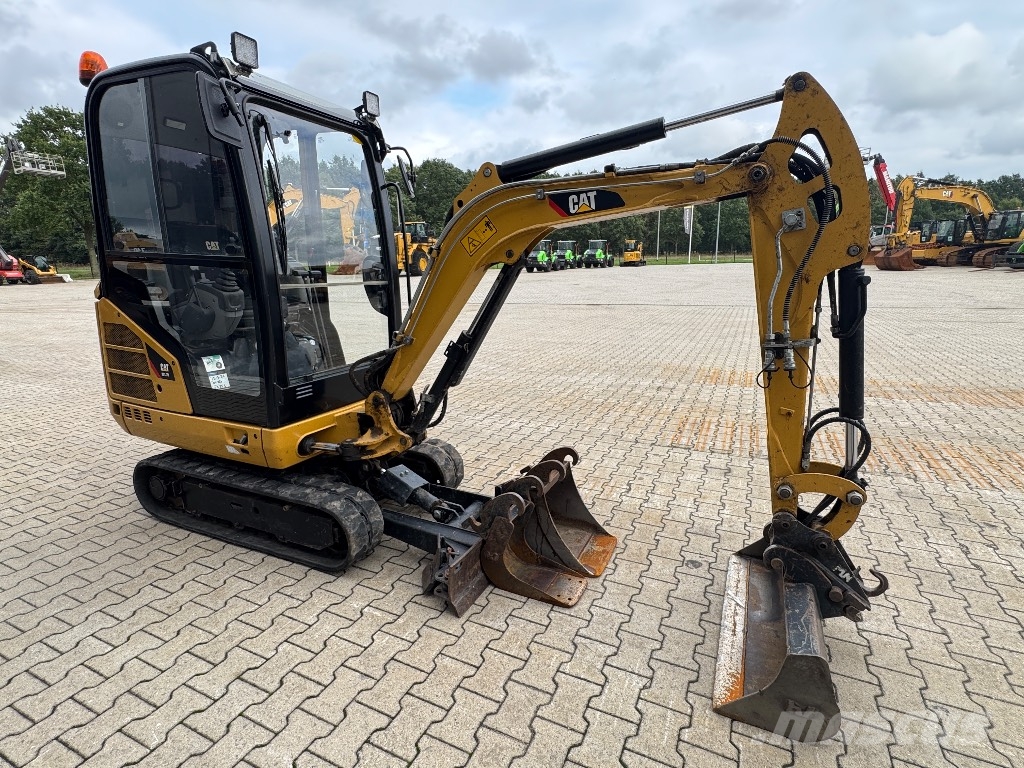 CAT 301.7 D Minigravemaskiner