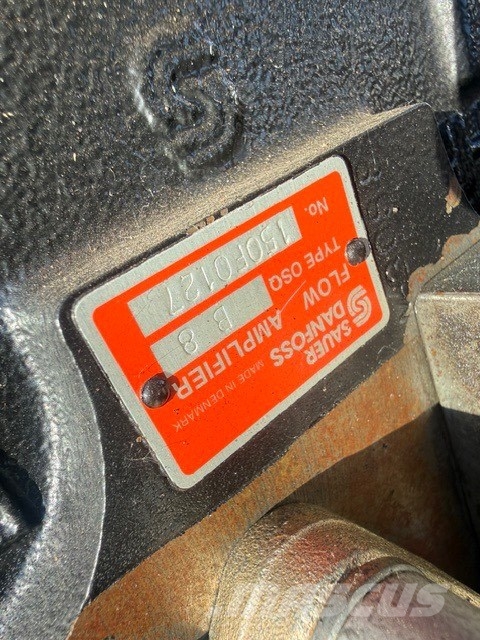 Doosan DL 450 USED HYDRAULIC PARTS COMPLET Hidraulikos įrenginiai