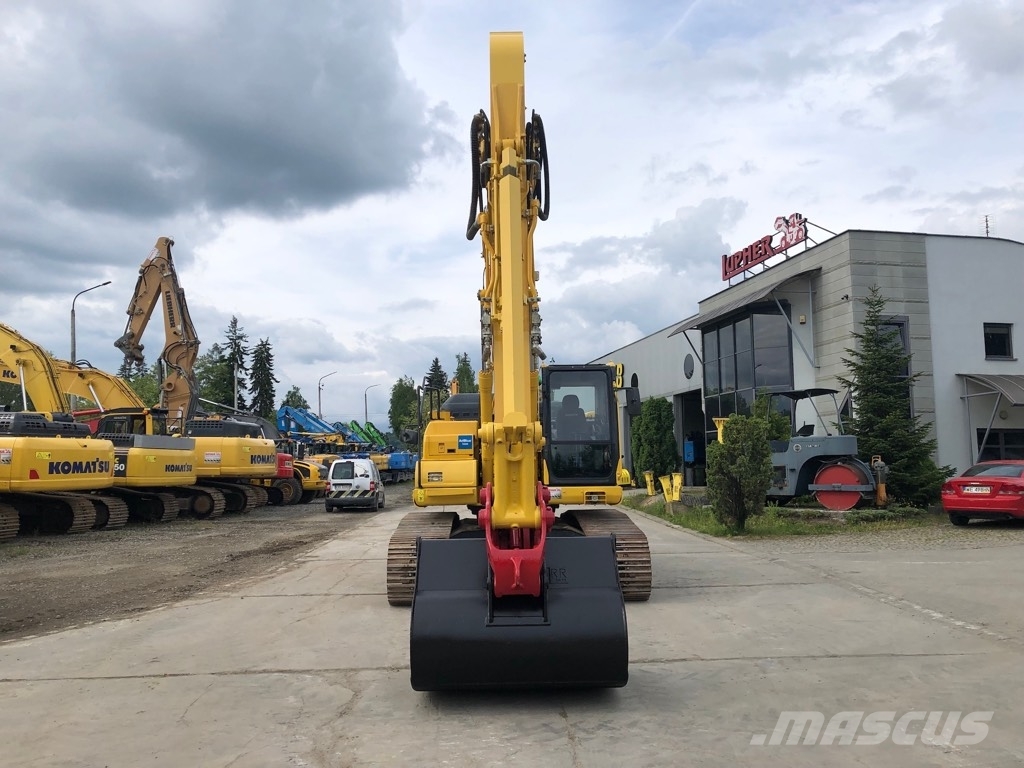 Komatsu PC210LC-11 حفارات زحافة