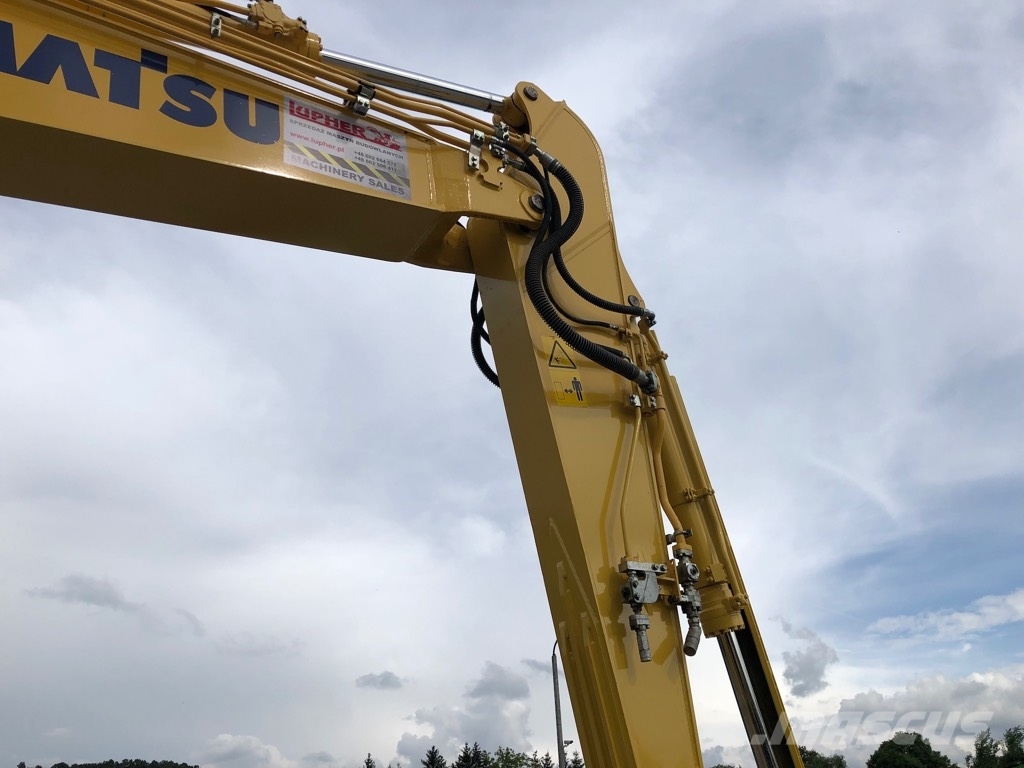 Komatsu PC210LC-11 حفارات زحافة