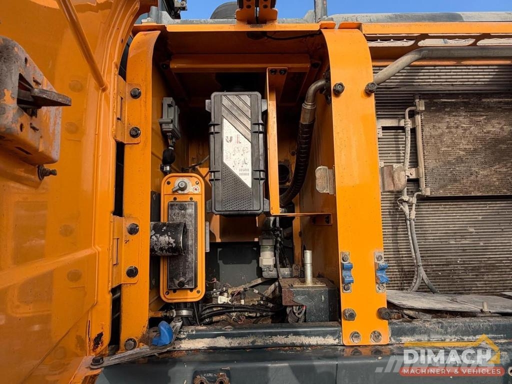 Hyundai HX300 NL Machine - Working condition Pelle spéciale