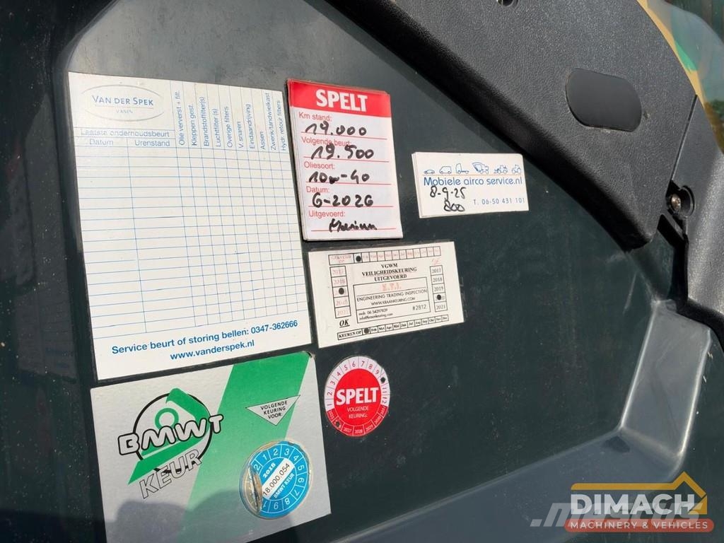Hyundai HX300 NL Machine - Working condition Pelle spéciale