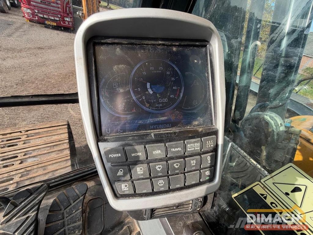 Hyundai HX300 NL Machine - Working condition Pelle spéciale