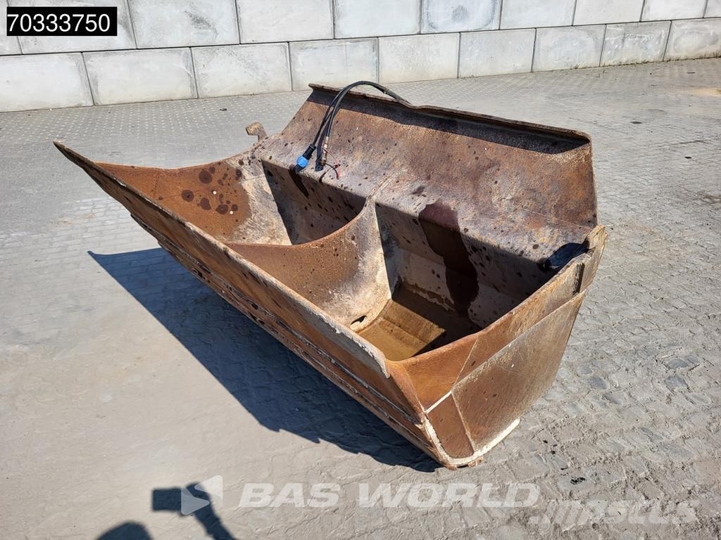 JST S80 Tiltbucket Diger