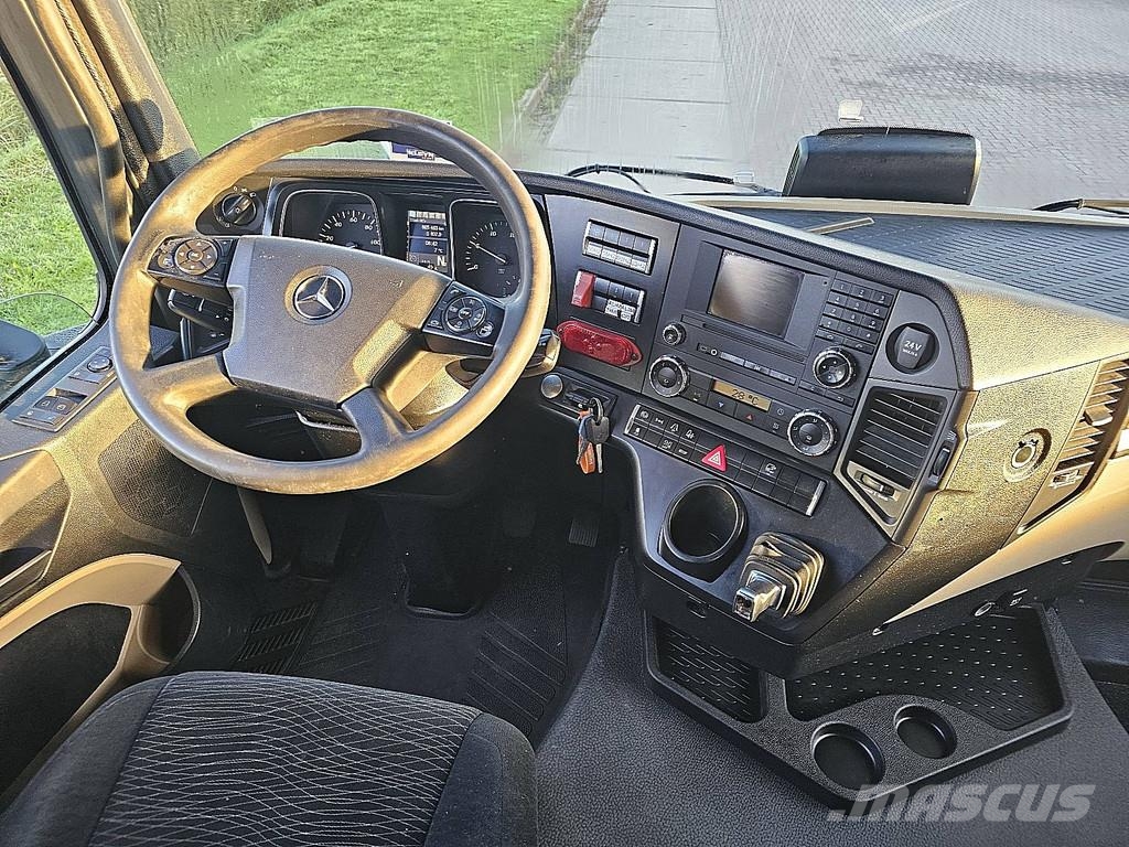 Mercedes-Benz ACTROS 1843 Trekkers