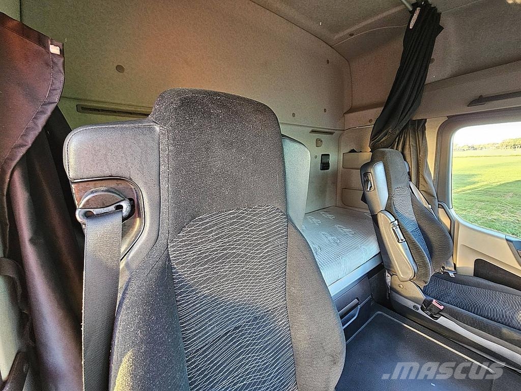 Mercedes-Benz ACTROS 1843 Trekkers