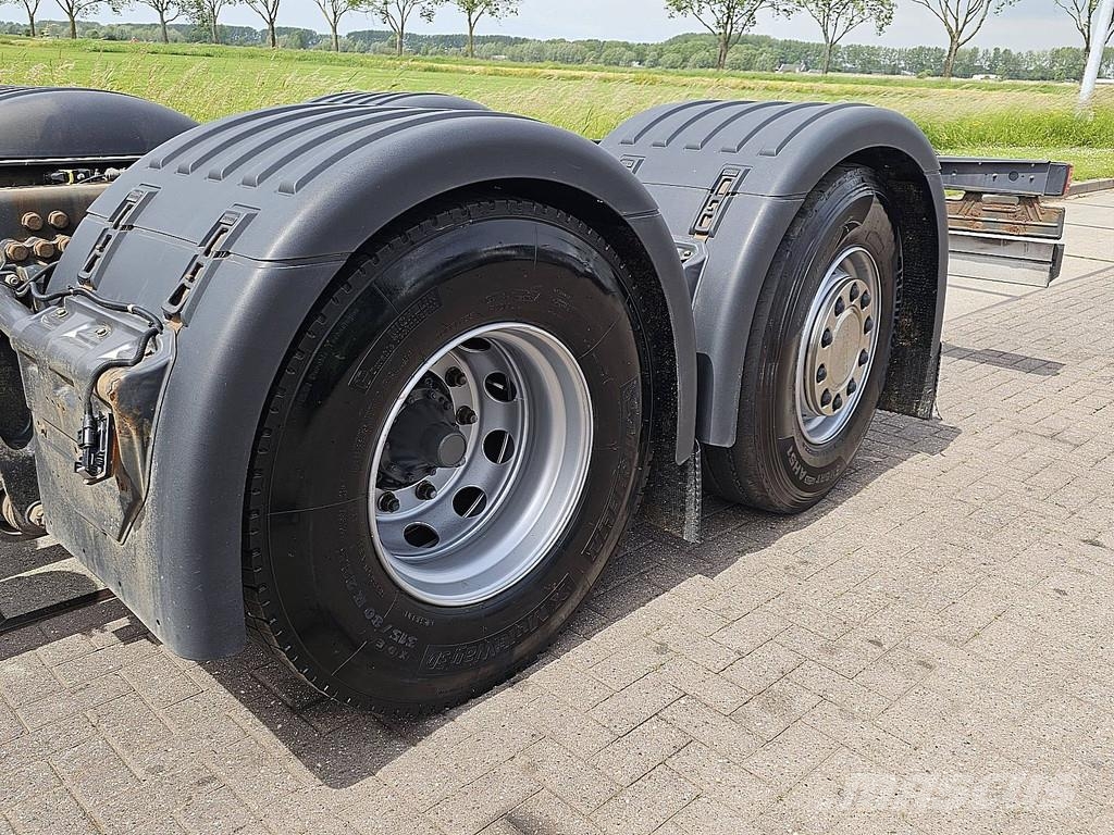 Scania R580 6X2*4 WB4750 PTO V8 Camiones con chasís y cabina