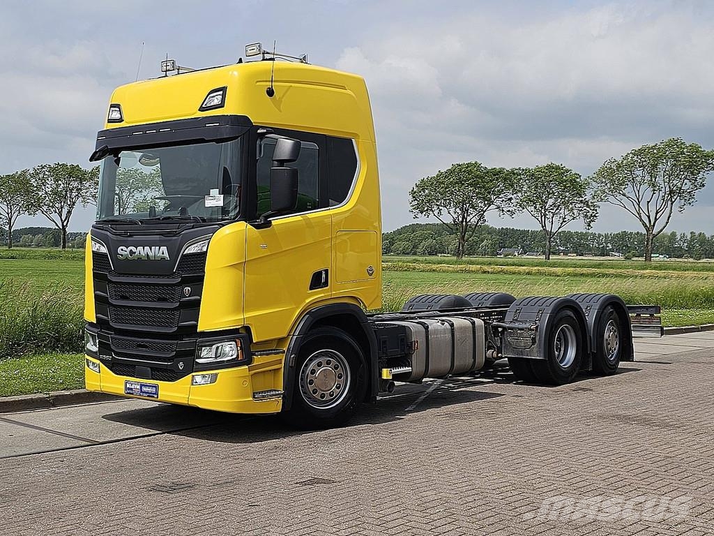 Scania R580 6X2*4 WB4750 PTO V8 Camiones con chasís y cabina